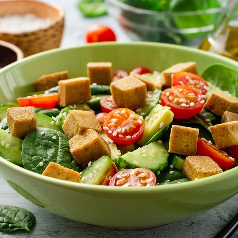 INSALATA DI CETRIOLI E TOFU