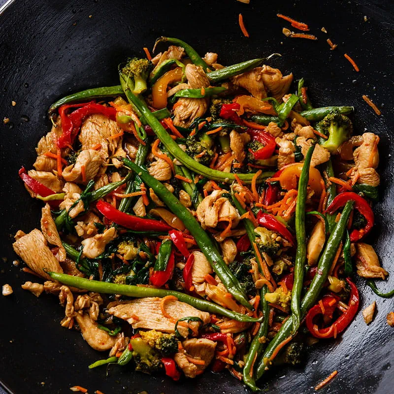 Piept de pui la wok