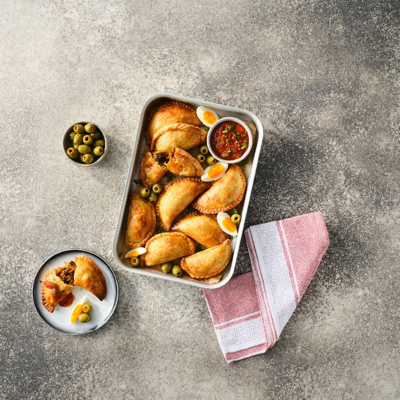 Pasteis de ovo, queijo e cebola