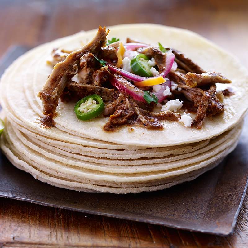 Carne de Porco Levemente Assada à Moda do México (cochinita pibil)