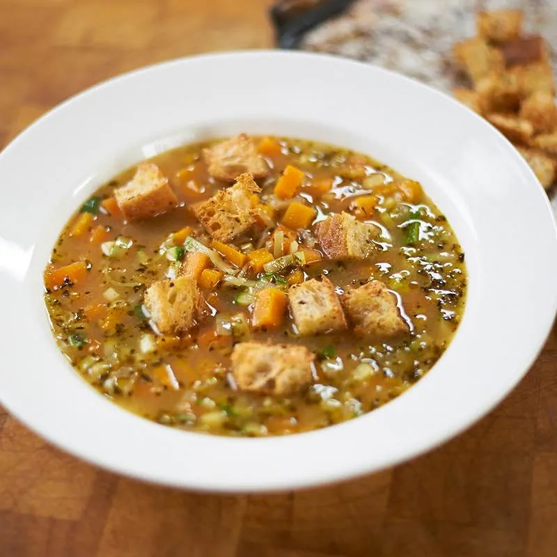 Sopa Camponesa com Ervas De Provence
