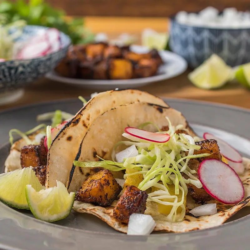 TACOS AL PASTOR VEGAN COM ABÓBORA MENINA