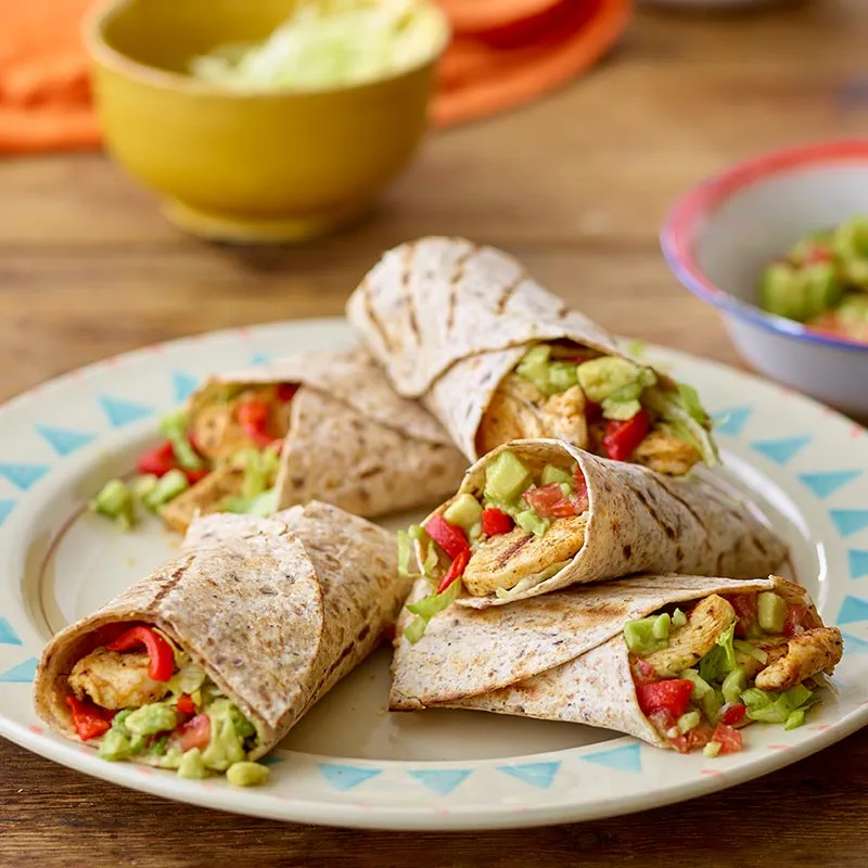 WRAP DE FRANGO À MEXICANA COM GUACAMOLE
