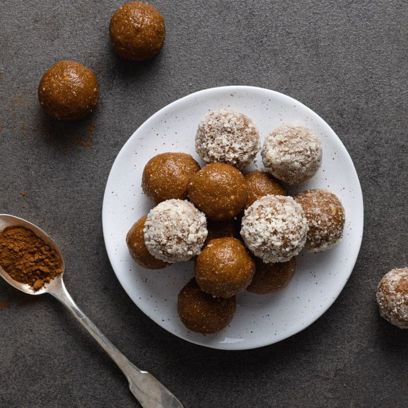 Boules de snickerdoodle aux amandes