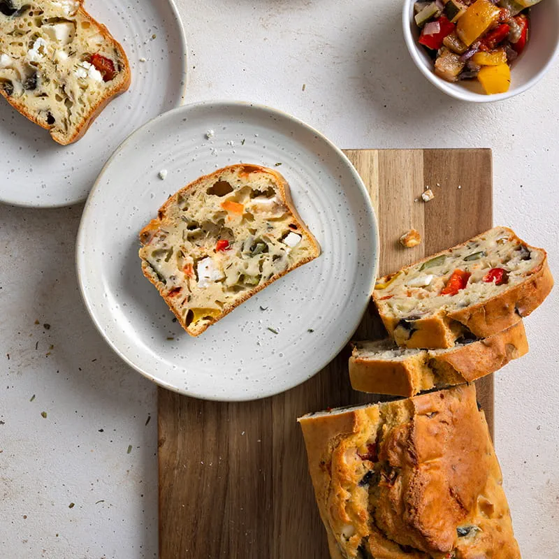 Cake à la ratatouille avec de la feta pour l’apéro