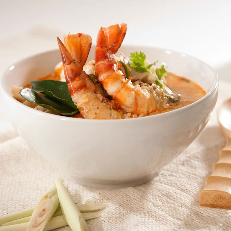 klare Anissuppe mit Riesencrevetten