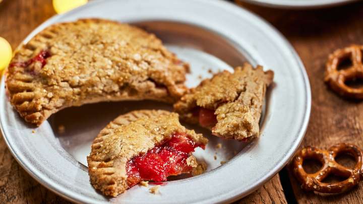 Chaussons aux fraises et aux bretzels