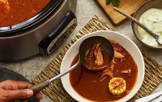Z-GORCYM-GARNKIEM-HOT-POT-DOOKOA-WIATA-558x352