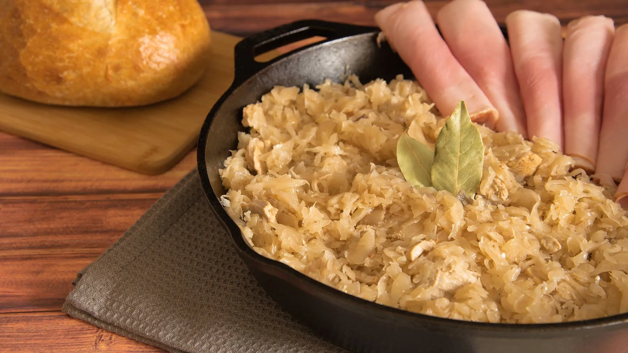 Zuurkoolstamppot met ananas en ham