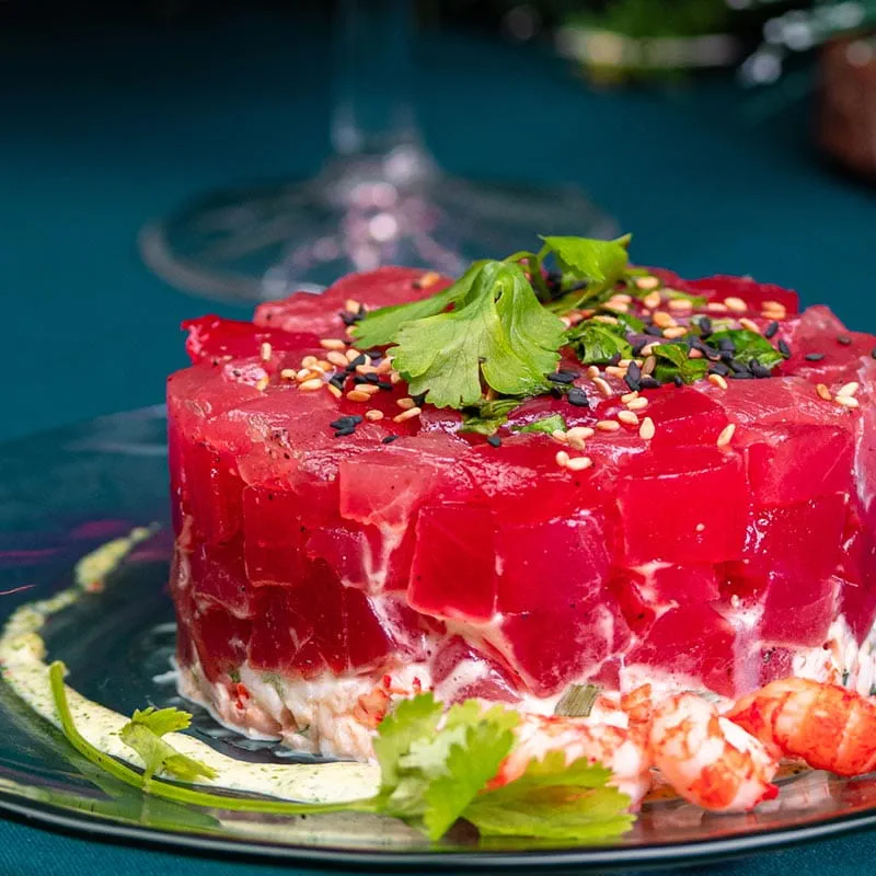 Tonijn-rivierkreeftjes tartaar met rucolamayonaise