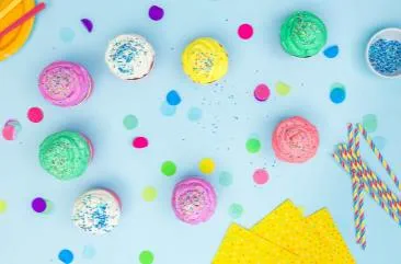 cupcakes_vanille_arc_en_ciel